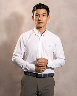 Camisa Performance blanca antiarrugas para hombre marca DANTE tallaje regular fit foto mdoelo2