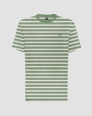 Camiseta antimanchas Rayas verde sage hombre marca DANTE tallaje regular fit foto mockup