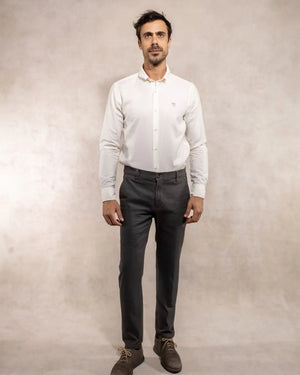 Full-body photo of men's grey stretch chino pants by DANTE.