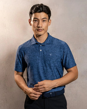 Polo Performance Antiarrugas Azul Jaspe para hombre marca DANTE tallaje regular fit foto modelo