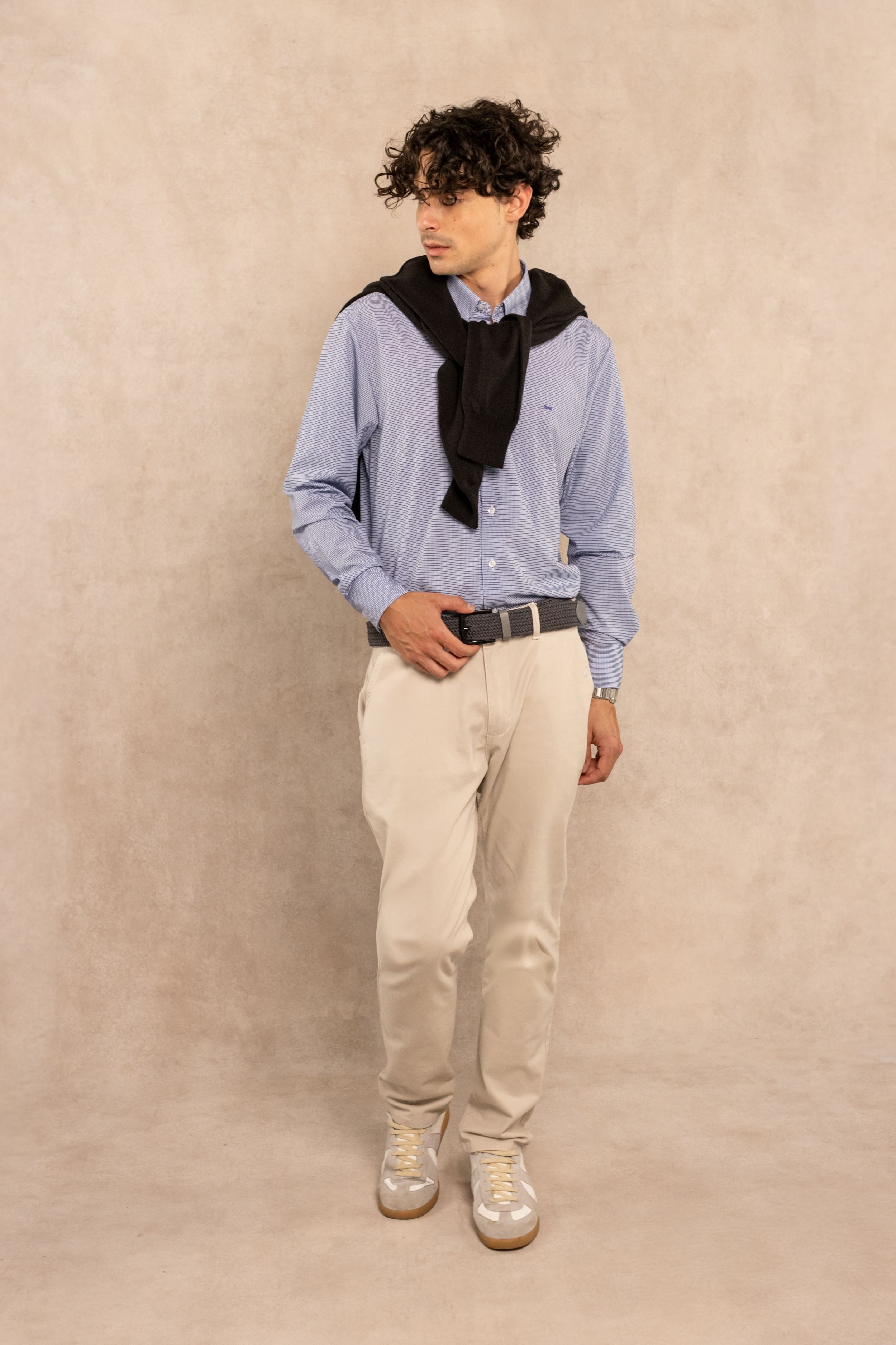 The Effortless Performance Shirt™ in Dark Blue Textured Plaid