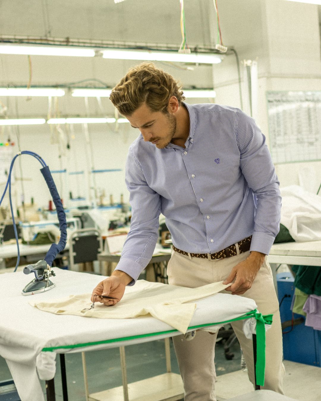The Impeccable Shirt™ | Oxford in Dark Blue Stripes Harvard