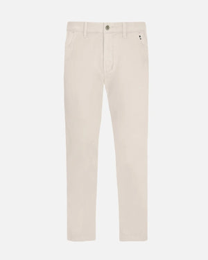 Pantalón elástico chino color marfil para hombre marca DANTE foto mockup